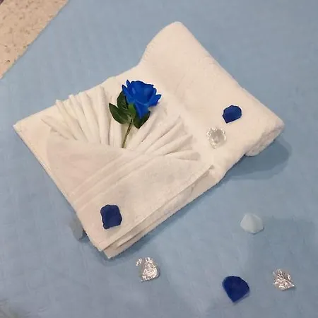 Stella לינה וארוחת בוקר